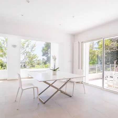 LUMINEUX 100 m avec TERRASSE et VUE sur la Mer Hébergement de vacances *